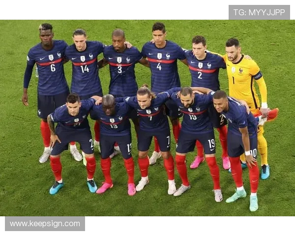 世界杯精彩赛事解析与球星表现深度点评全记录 - 副本 世界杯精彩赛事解析与球星表现深度点评全记录 - 副本